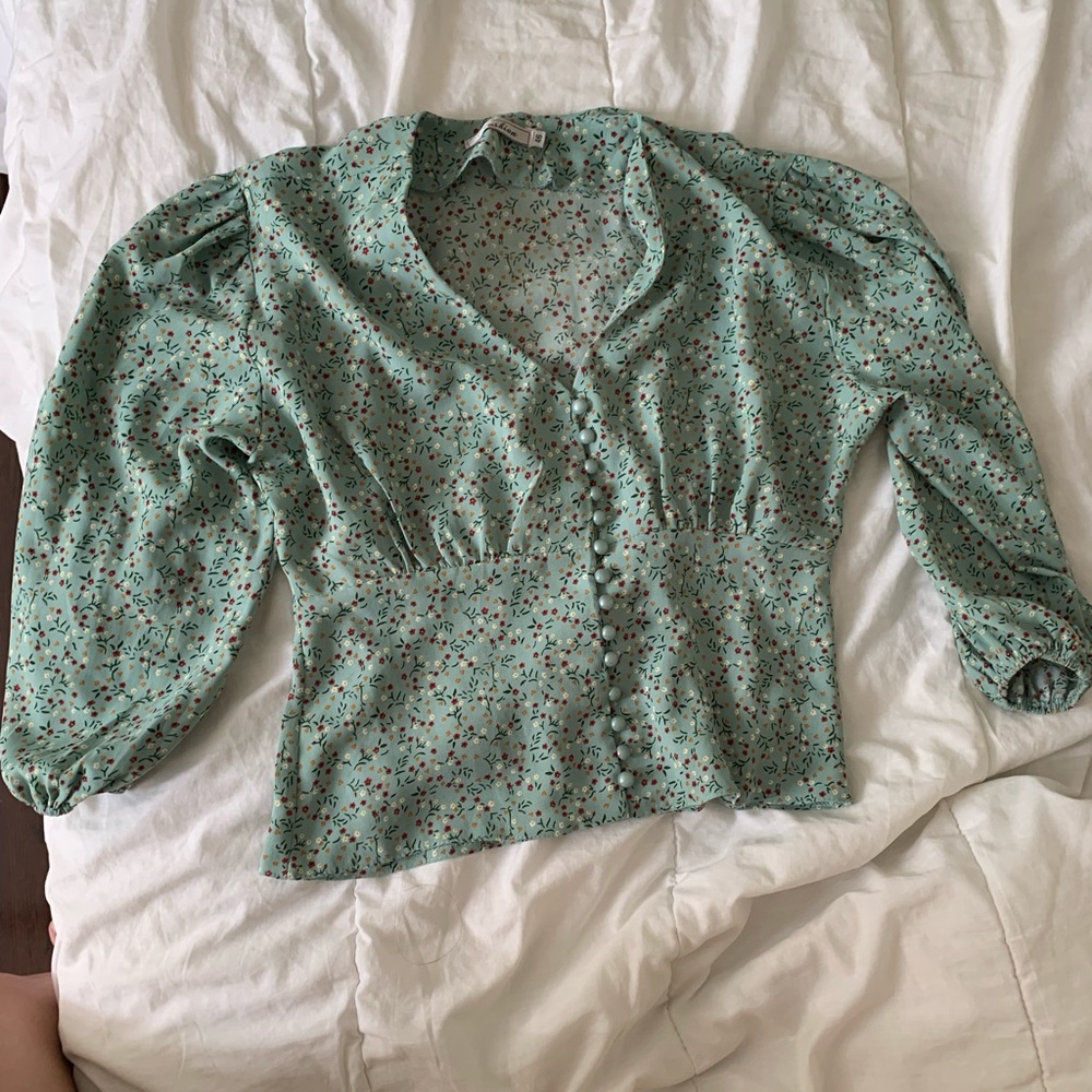 Blouse size s